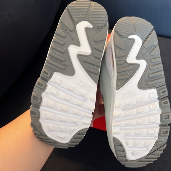 Nike Air Max 90 Toggle - Picture 3 of 5